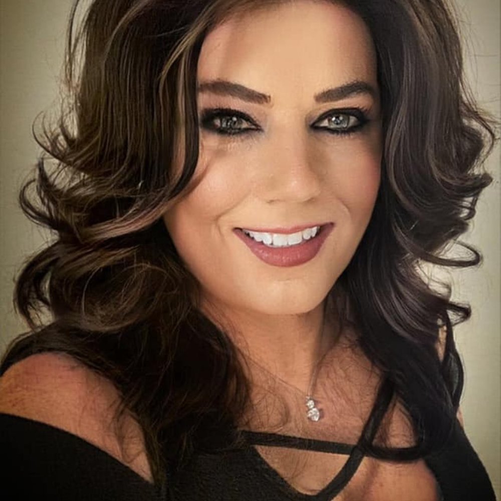 Meet your Posher, Lacey